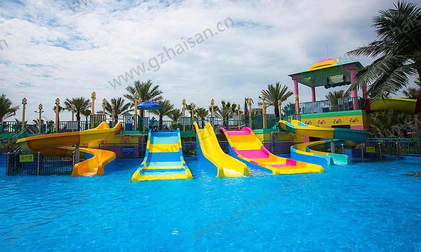 宁波大目湾阿拉的海水上乐园小谐游乐场儿童滑梯