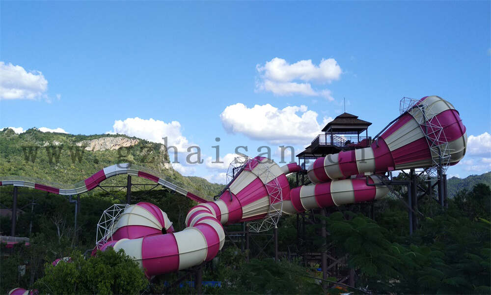 水上滑梯厂创新引领者：刺激与安全的完美结合