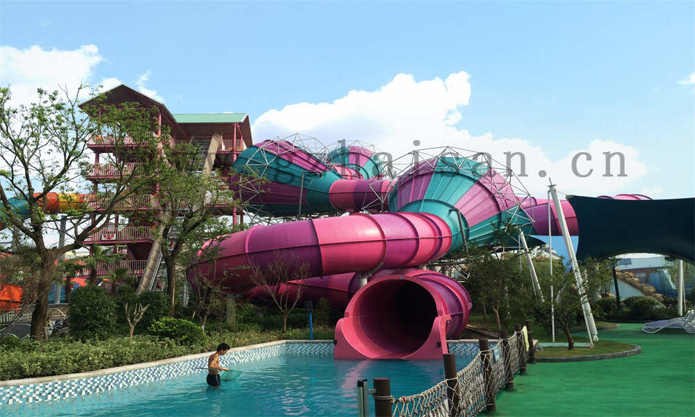 儿童水上游乐设施，欢乐无限畅玩天地