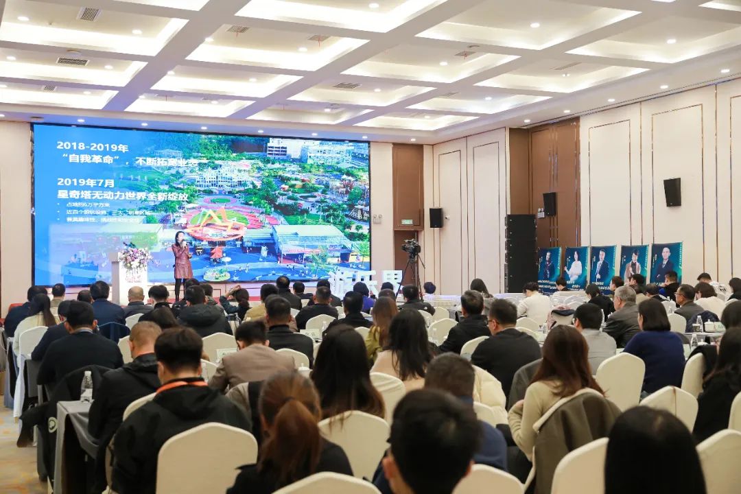 金冠荣耀，见证卓越！jinnianhui今年会游乐斩获两项重量级大奖